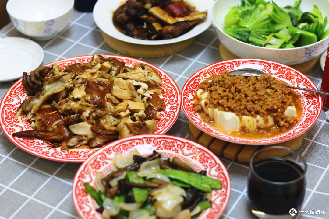 不输市场的生鲜品质——用沃尔玛网上超市购置的生鲜食品完成家庭聚餐!