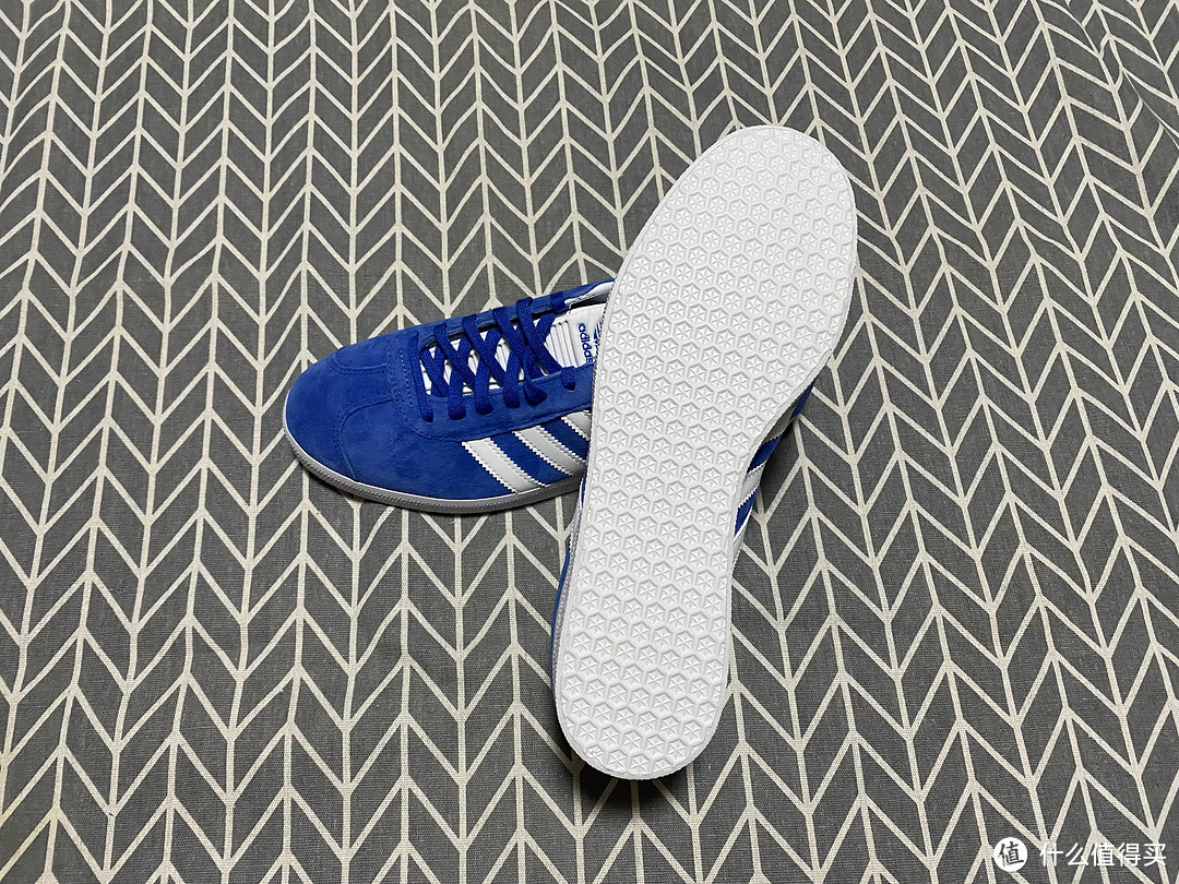 adidas三叶草经典款GAZELLE