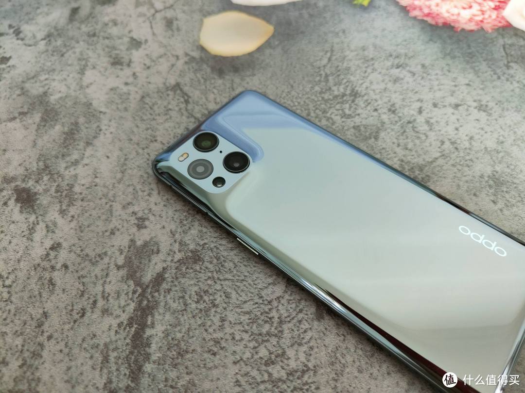 出乎意料的性价比!好用不贵的旗舰机OPPO Find X3 Pro