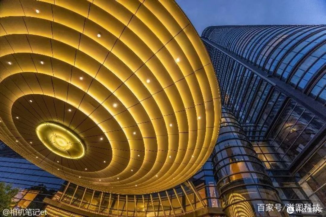 双倍惊喜 佳能RF14-35mm镜头实拍体验