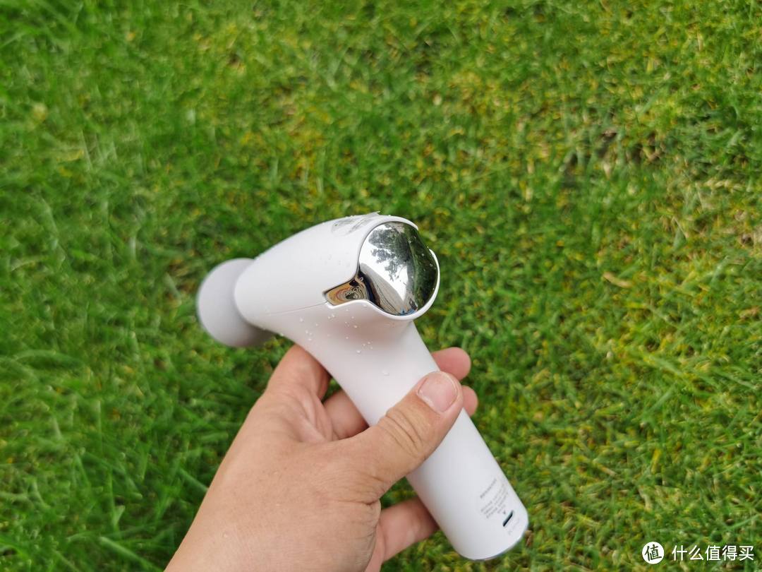 荣耀亲选筋膜枪测评,热敷功能超给力,女友用过就霸占了!
