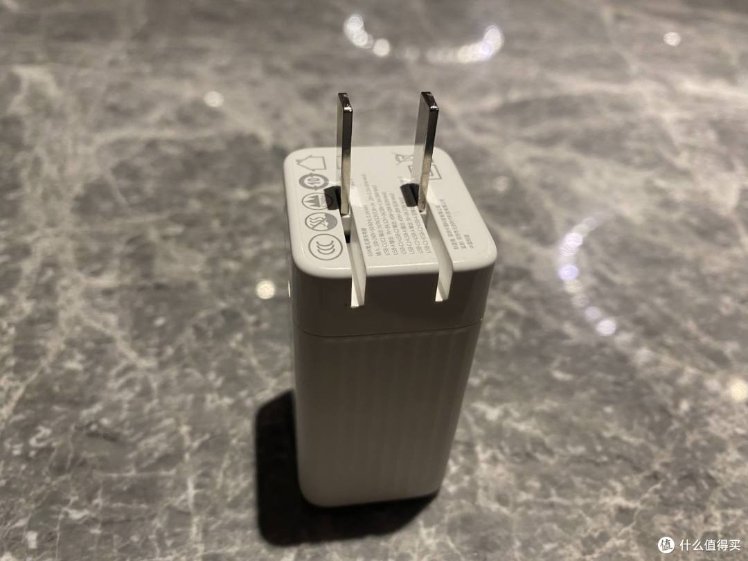 ORICO 65W 氮化镓2C1A3口充电器,想你所想,物有所值
