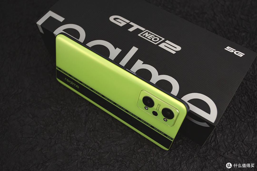 性能提升 续航拉满Realme GT Neo 2赏析
