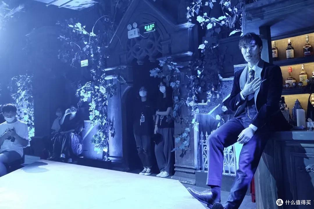上海有栋“神秘”大厦,每晚都在上演一千零一夜!