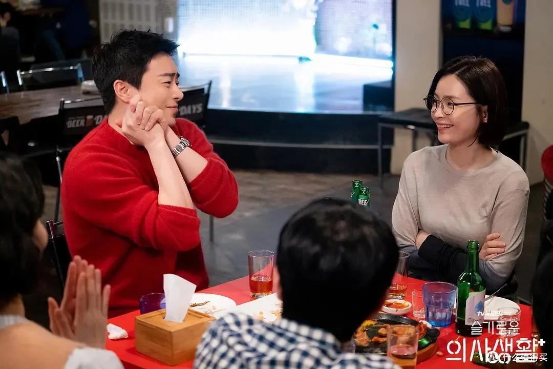 豆瓣9.5分，这部顶级爆款韩剧，谁还没看？
