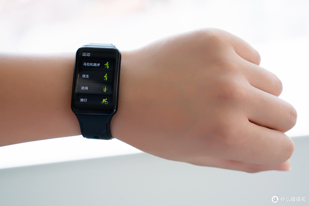 OPPO Watch Free智能手表评测:记录运动改善睡眠塑造健康生活
