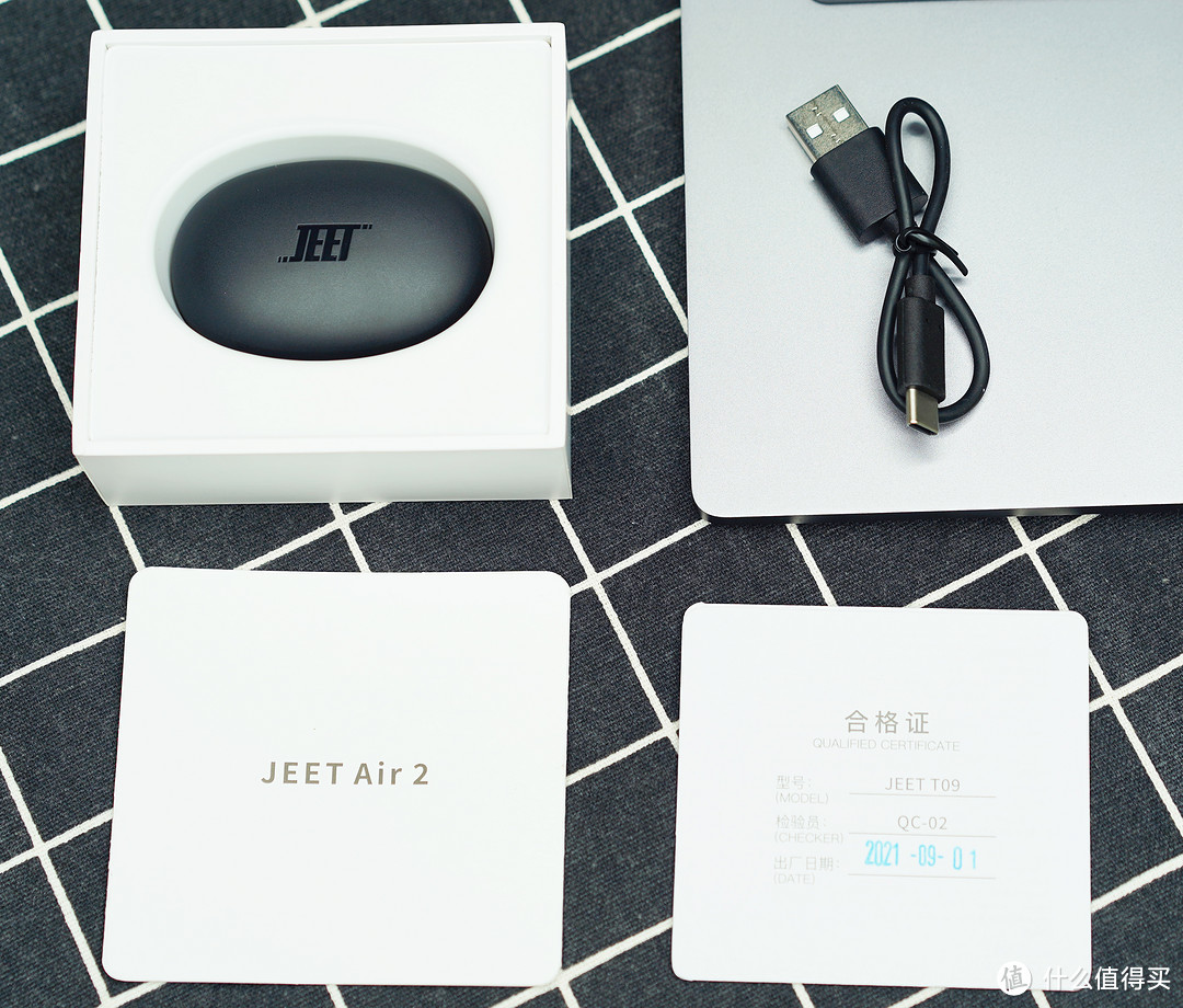 极致轻薄的舒适感！JEET Air2真无线蓝牙耳机上手实测