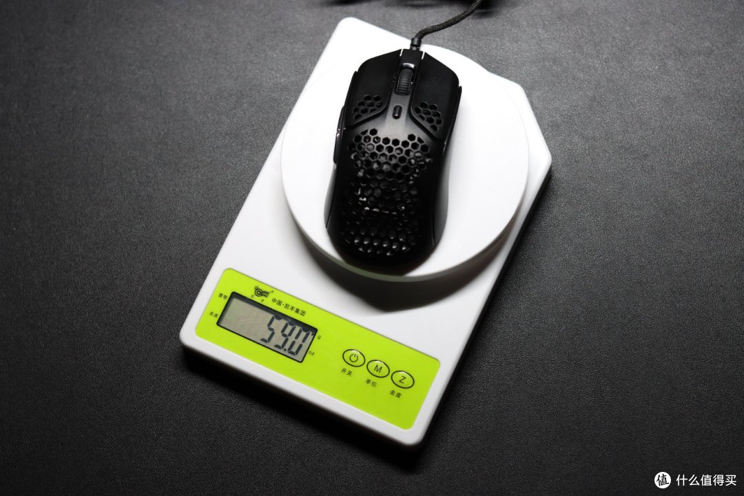 镂空轻盈 核心防尘 - 极度未知HyperX 旋火轻量化鼠标拆解评测