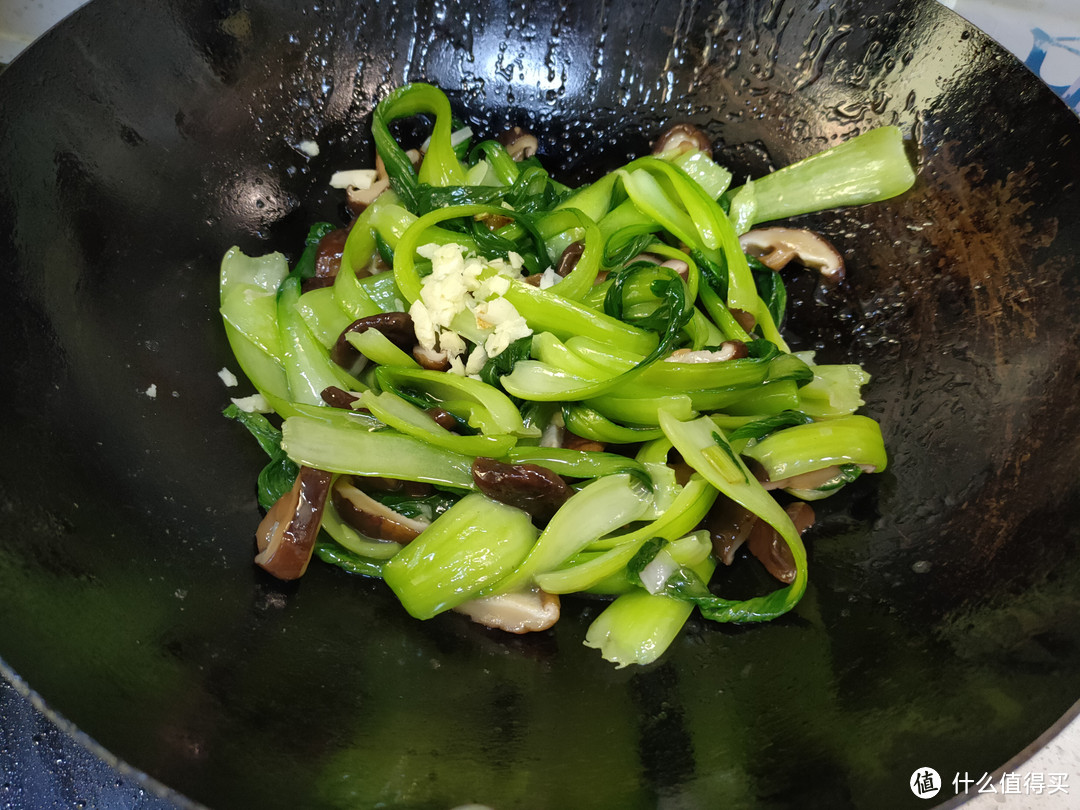 无论炒什么青菜,都别直接下锅炒,掌握几个技巧,脆爽入味不出水