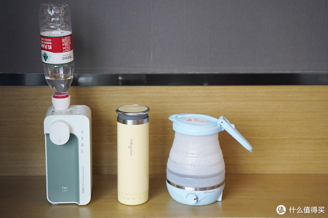 横评 | 三款不同设计的便携电热水壶评测，究竟有何差别？又是哪款更适合出行？