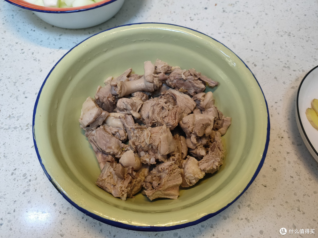 秋天,吃鸡肉、猪肉不如吃鸭肉,8元一斤,营养滋补,家家吃得起