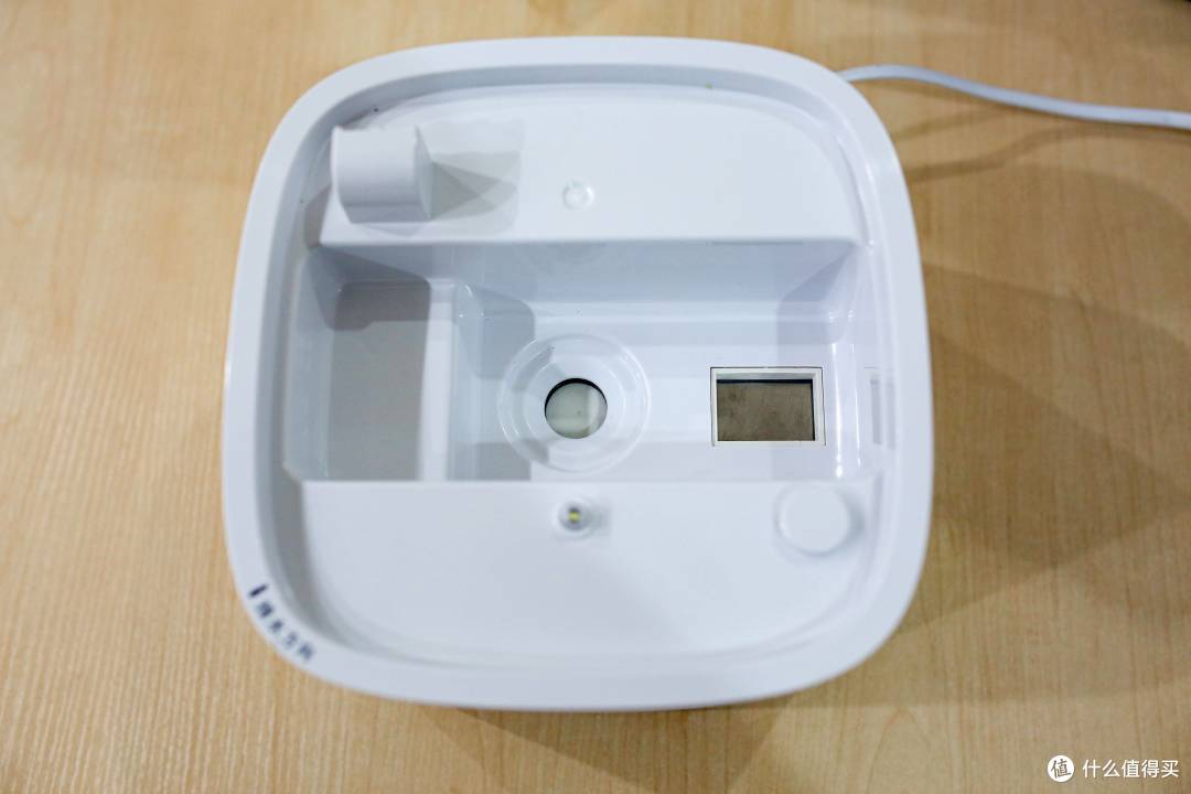 双温加湿、智能恒湿,有效解决室内干燥:舒乐氏香薰除菌加湿器测评