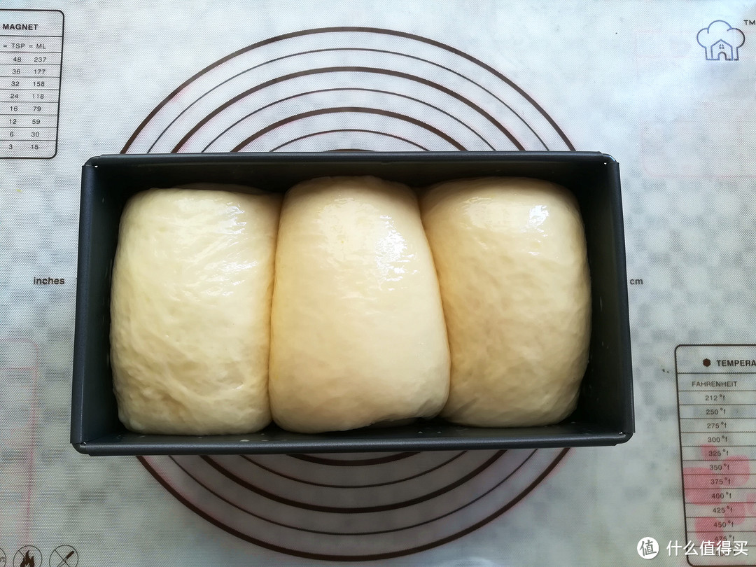 做面包加牛奶不如加酸奶，奶香浓郁，软得像棉花，比买的好吃