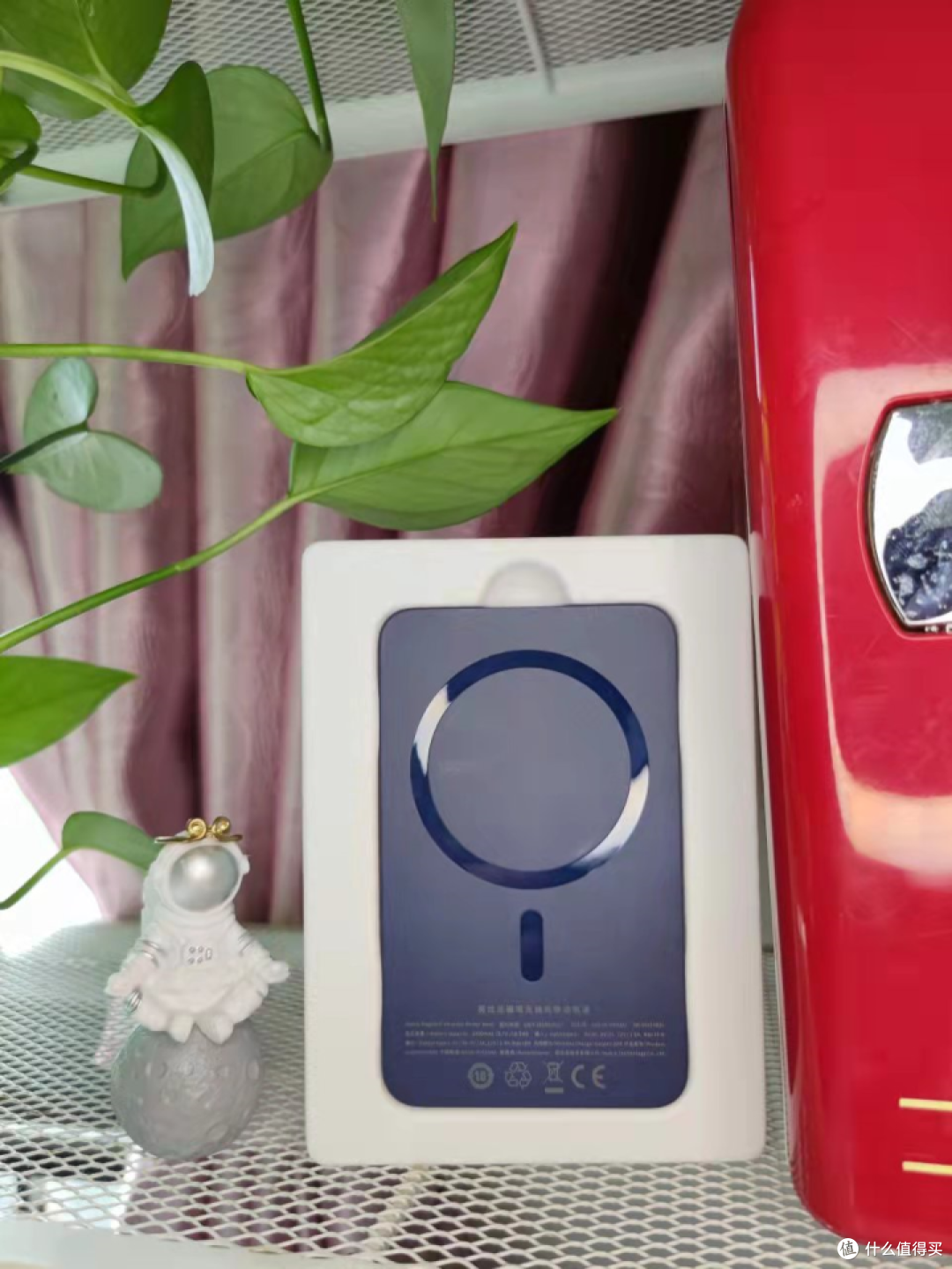 出门旅行必备,迈飞Magsafe磁吸充电宝,颜值与实力并存