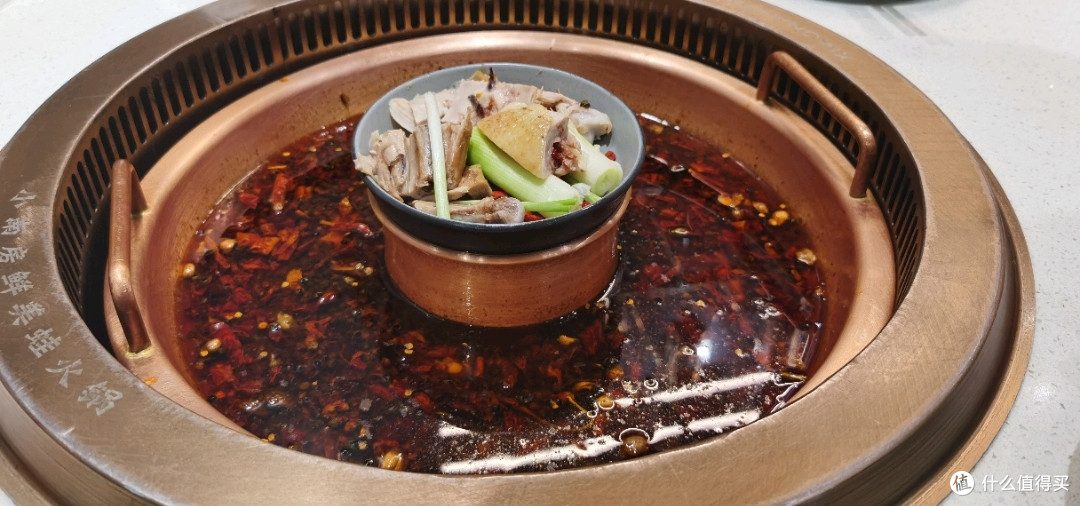 贴秋膘了!小南房鲜美蛙火锅安排起来,可能你家哥哥也很喜欢的哦!
