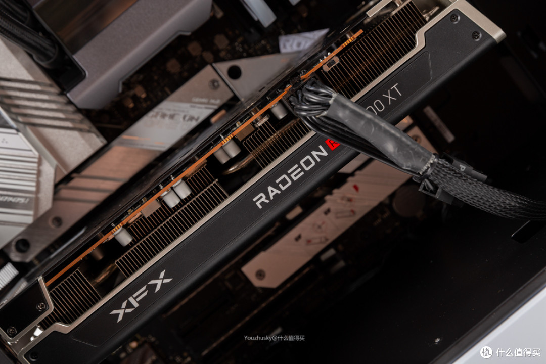 讯景 XFX 6600XT 海外版 OC显卡