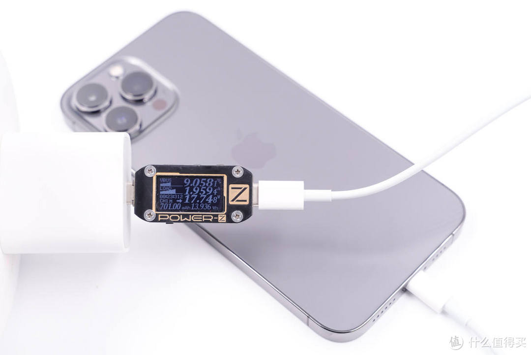 现在轮到30W快充头变真香了？iPhone 13 Pro Max充电评测