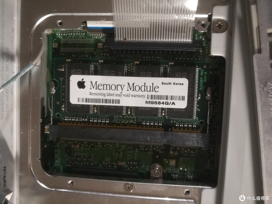 2005年的苹果笔记本今天还能用吗?(iBook G4拆机教程+可用性展示)