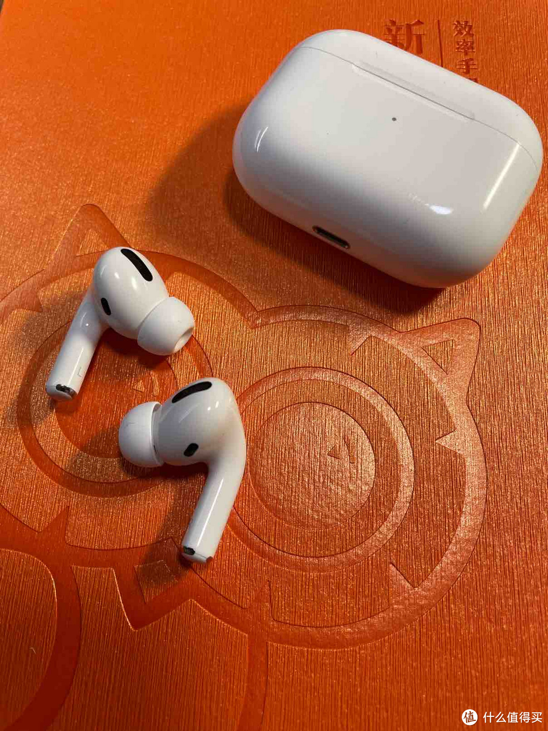 Airpods pro 我都忘记充电盒子上还有这个按钮