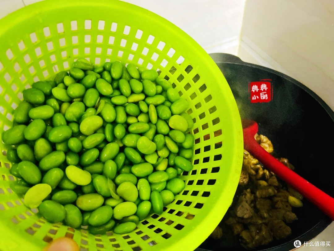 超好吃，巨下饭，家常版肉片炒毛豆米