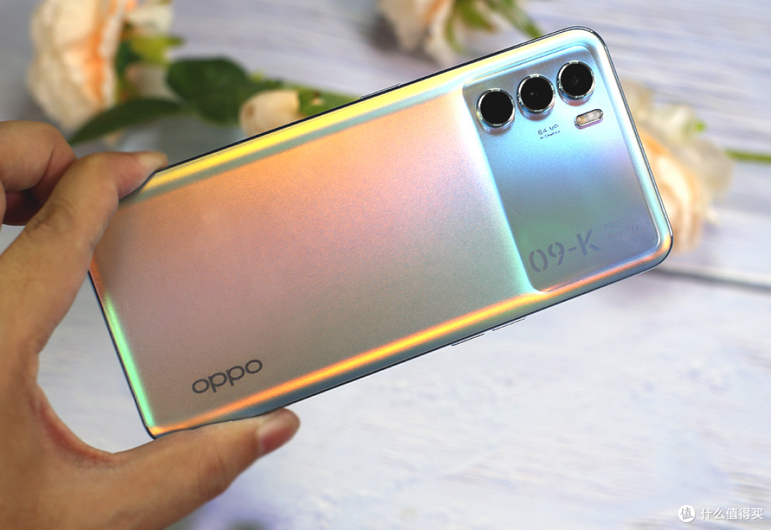 美食美景美物，带上OPPO K9 Pro打卡重庆洪崖洞