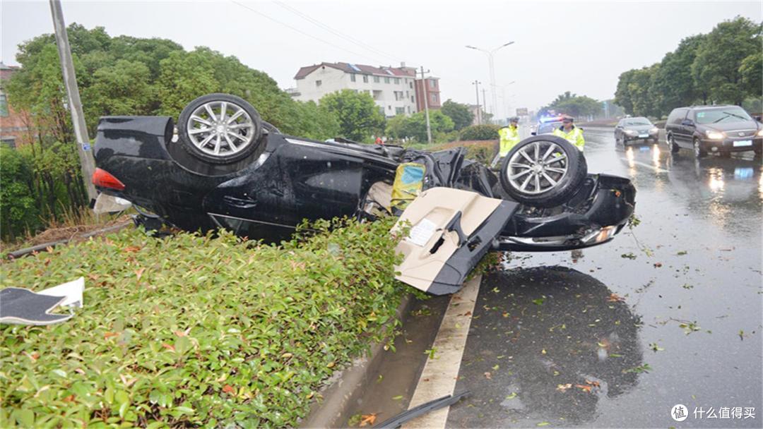 安全带你用正确了吗?注意这些细节,养成一种习惯与自觉