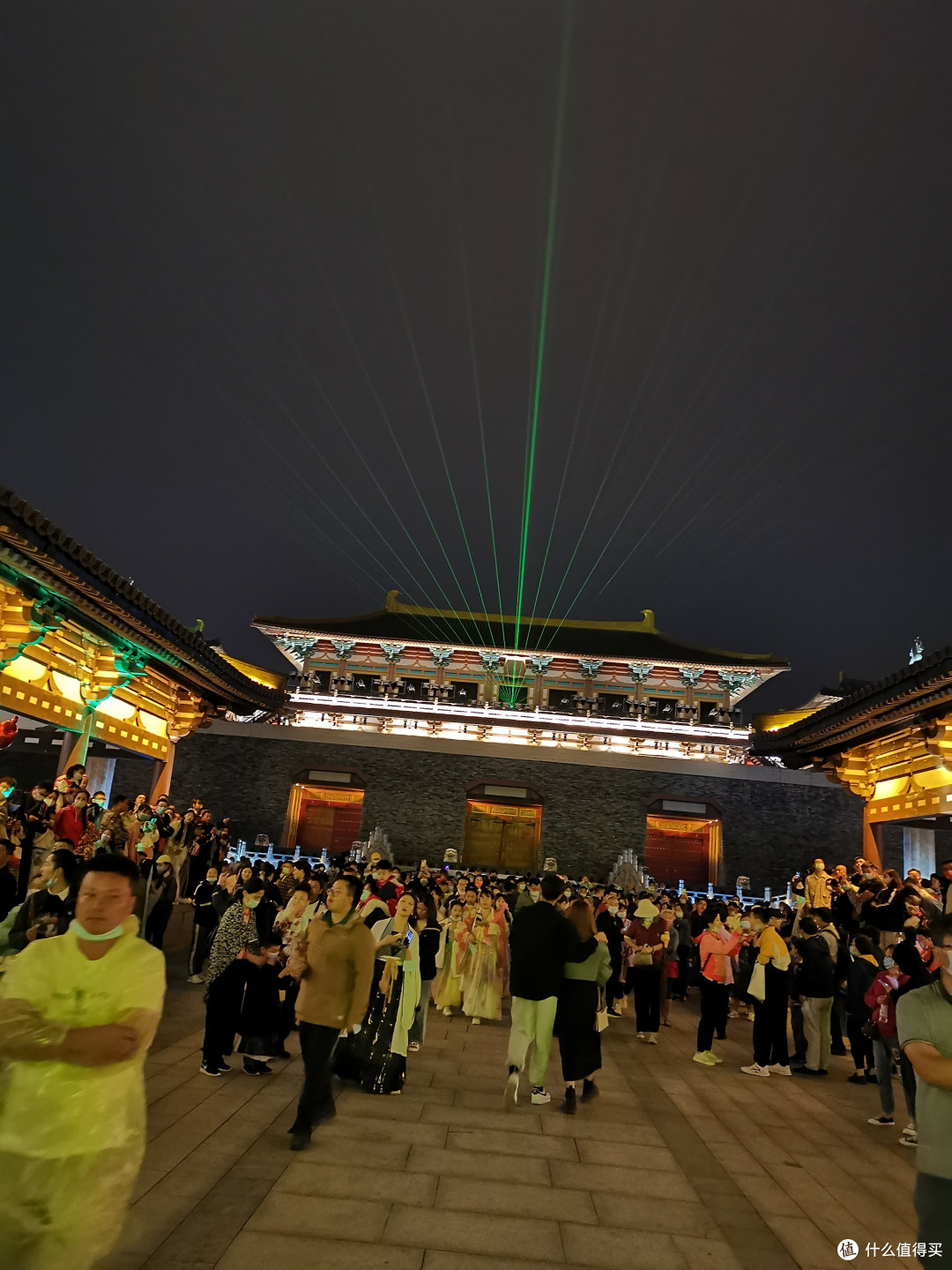 梦回大唐，美景美人全都有！夜间打卡《妖猫传》取景地--襄阳唐城影视基地