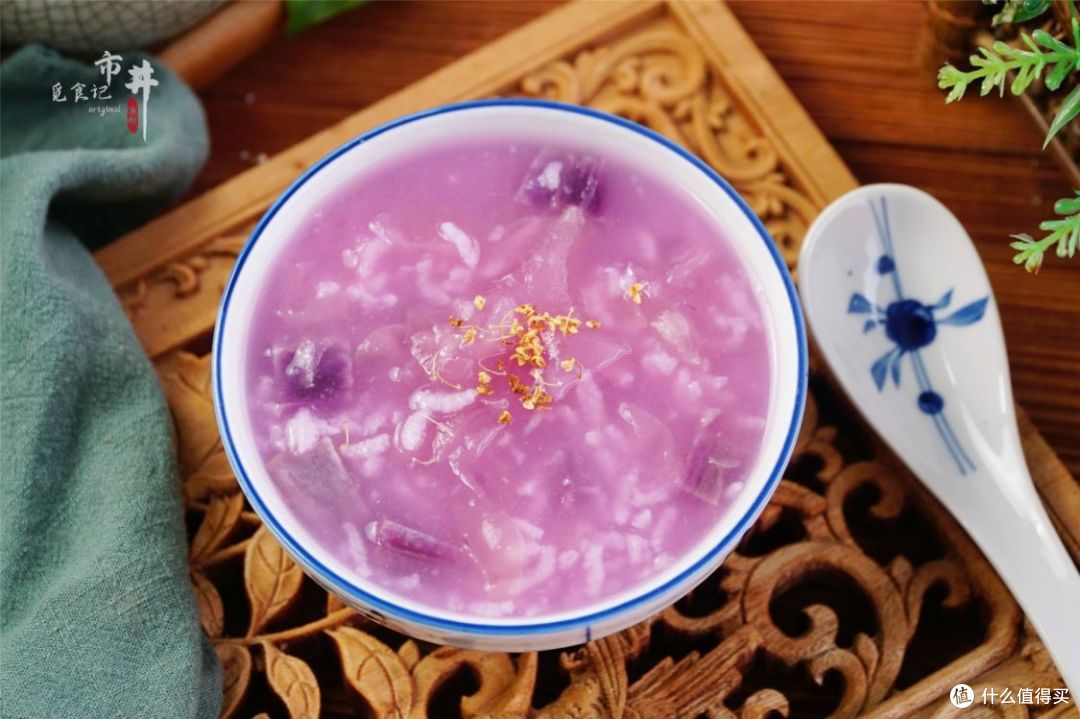 秋天干燥，聪明女人会煮“养颜粥”，早餐多喝它，面似桃花过深秋