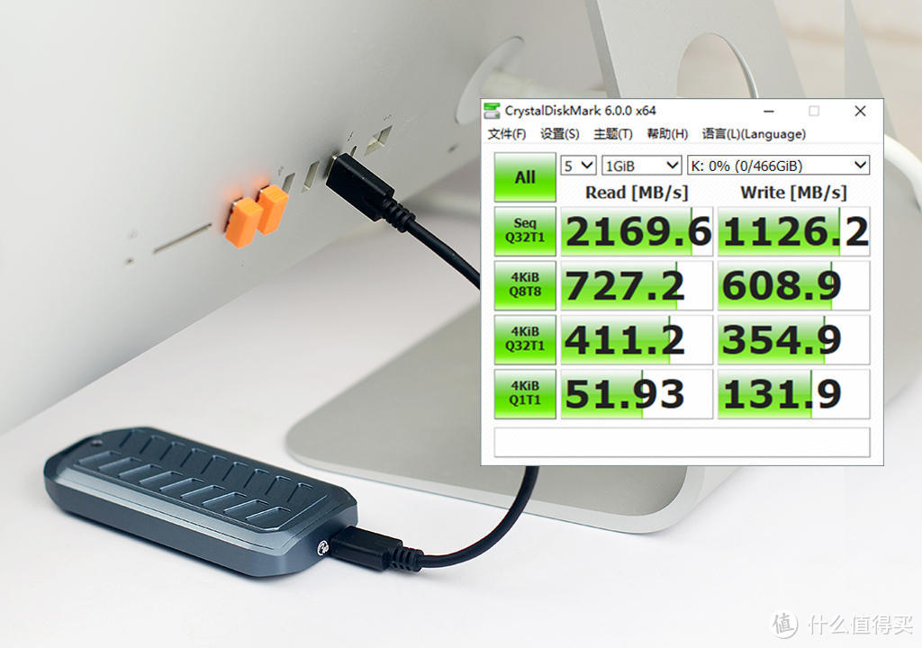 每秒40Gbit极速传输的USB4.0，相比雷电3有多强？