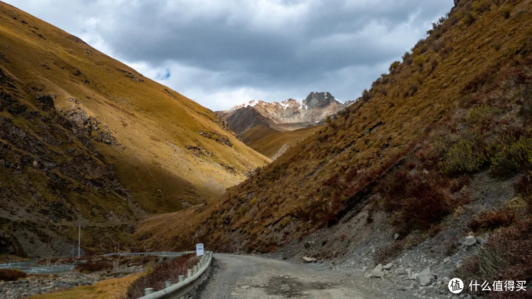 好家伙，这条鲜为人知的路集合了所有藏地美景