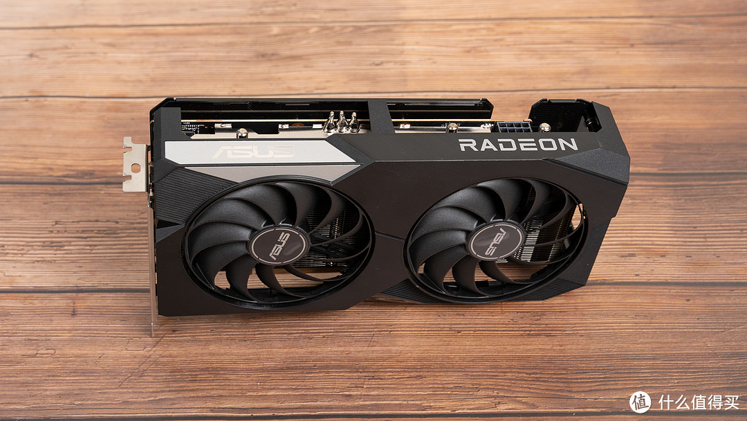 华硕DUAL RX 6600显卡快测,短小精悍的1080P游戏利器