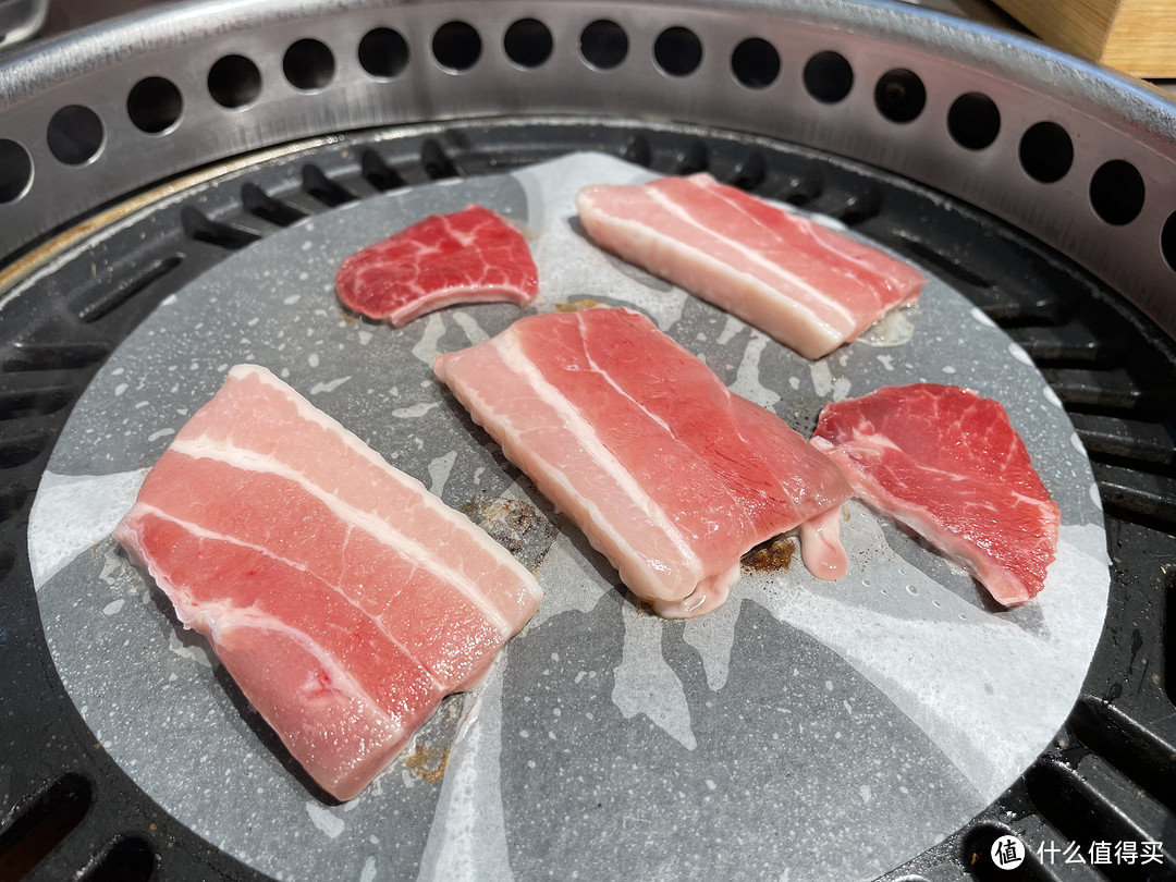黑马热门烤肉店,肉味鲜浓,款多又好吃