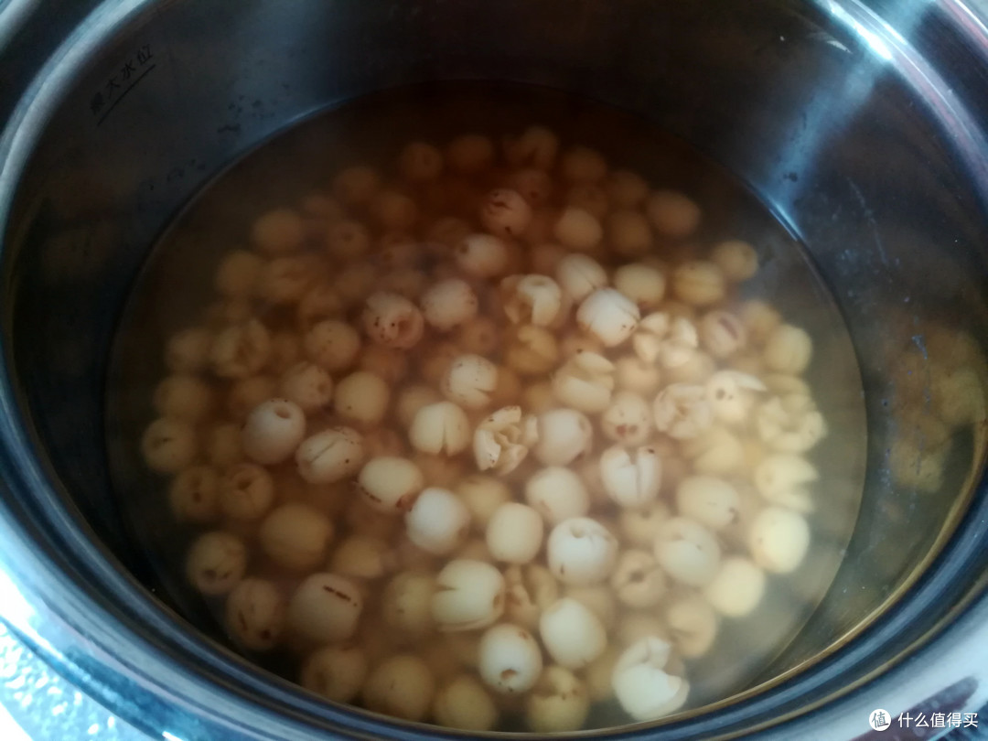 这种碱性食物跟红豆是标配，软糯香甜又营养，女人要多吃
