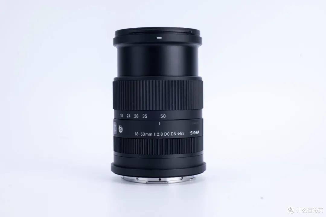 适马18-50mm F2.8 DC DN APS-C标准变焦镜头