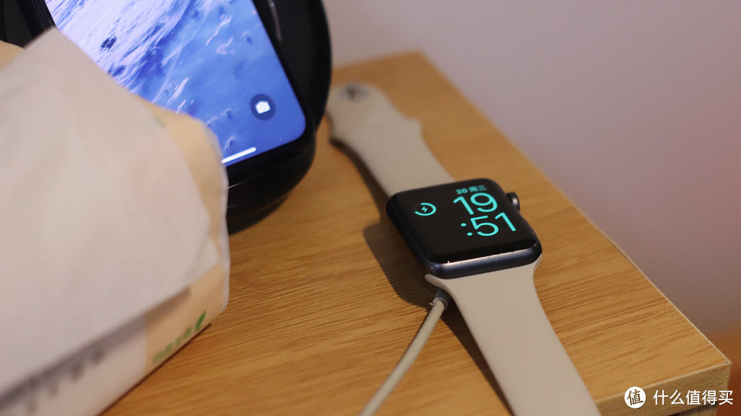 二手好物applewatchs1五年前的产物当今依旧漂亮