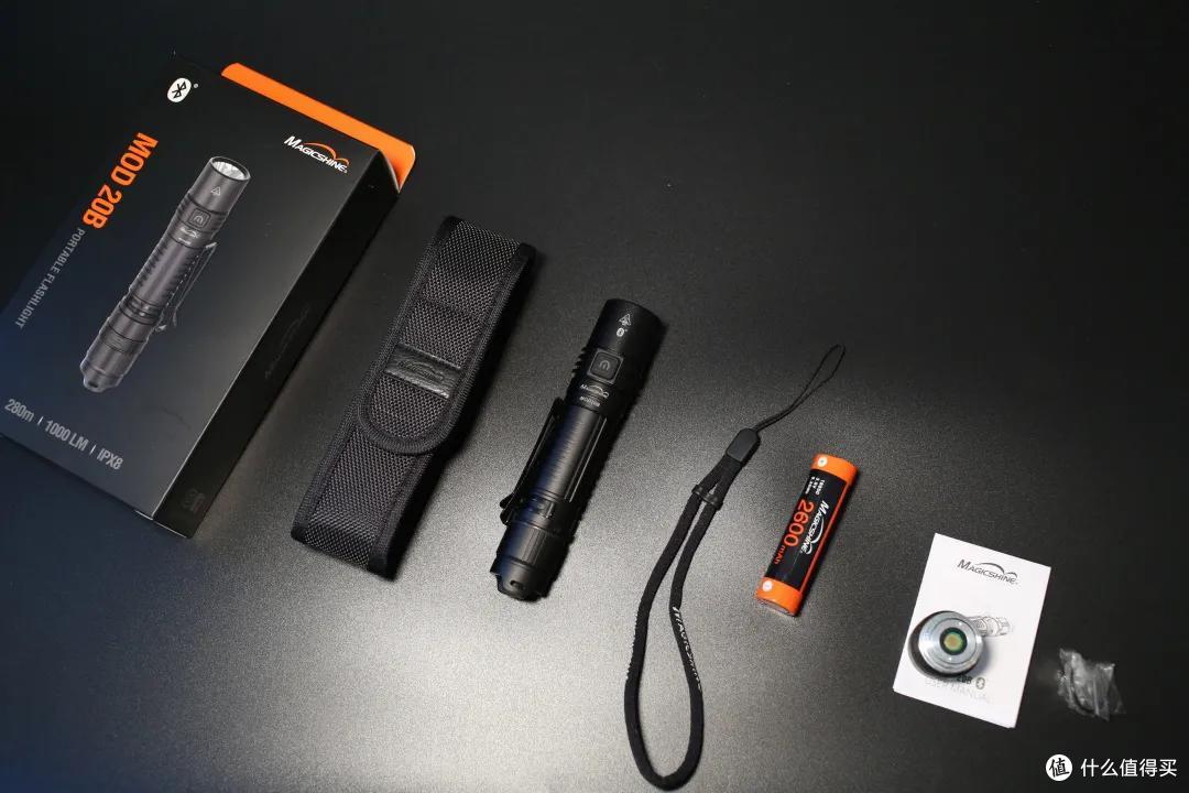迈极炫MOD 20B便携手电筒,黑暗中的光明与信任