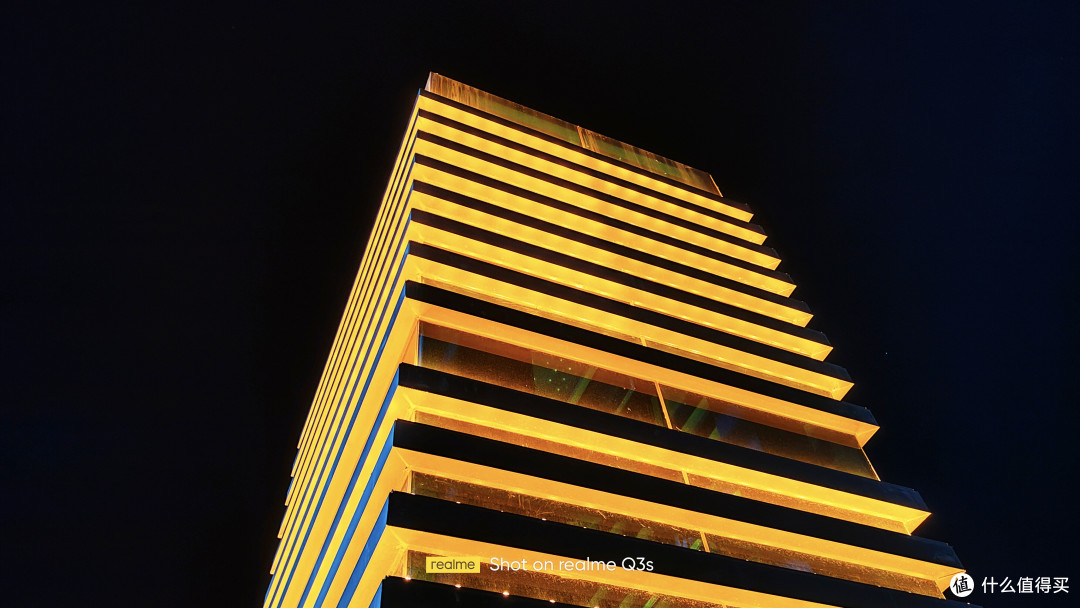 真我realme Q3s越级而来,不妥协all in体验提升,目标下一站销冠