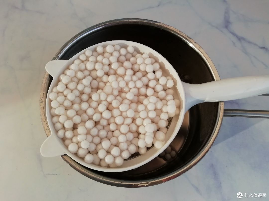 天冷,孩子点名要喝此汤,3样食材简单煮一煮,营养翻倍又好喝!