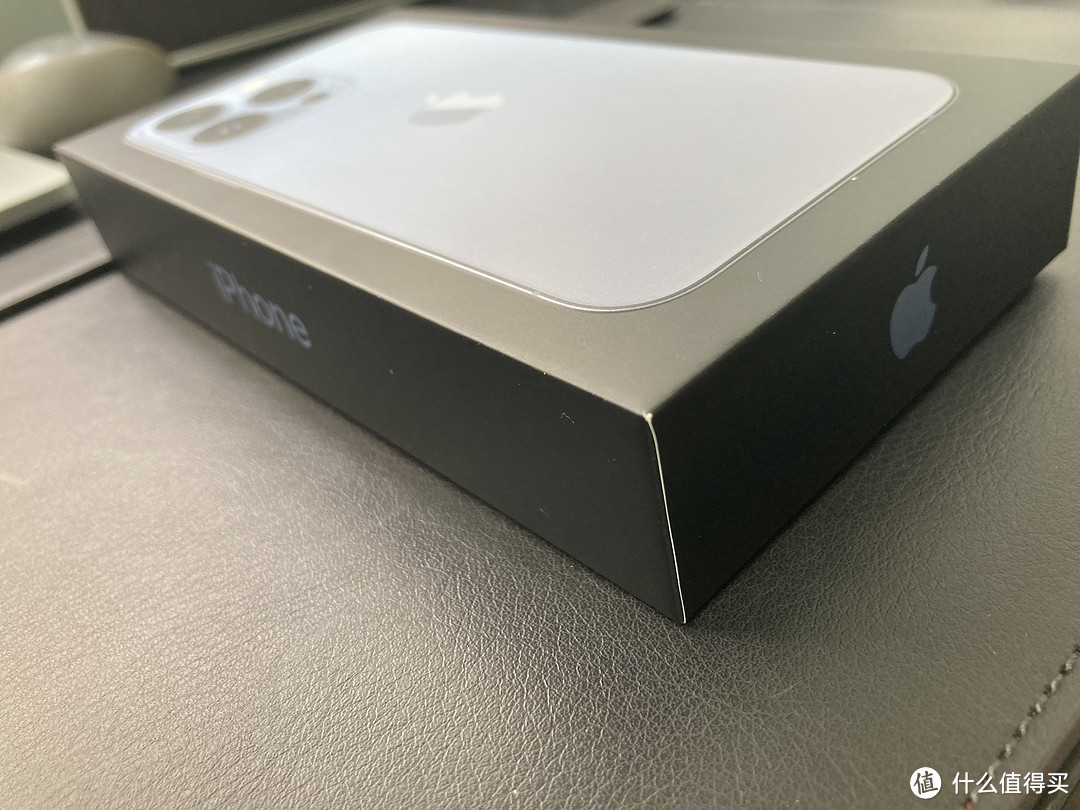 苹果13pro手机盒子图片图片