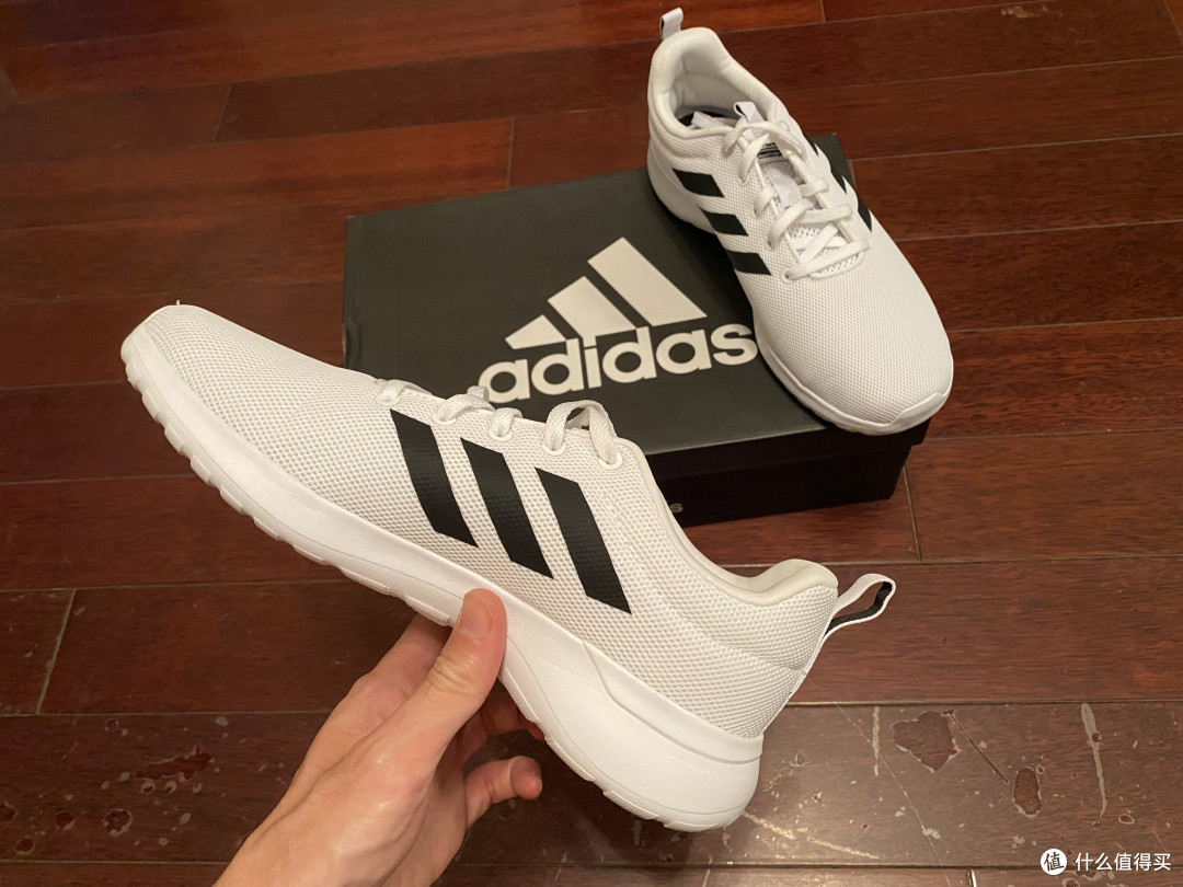 清爽小白鞋adidas neo LITE RACER
