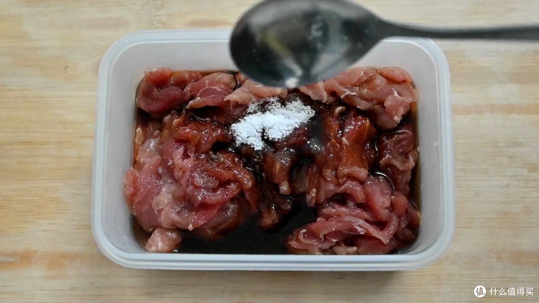 香脆肉夹膜——松软焦脆的薄饼,搭配可口的炒肉,绝了