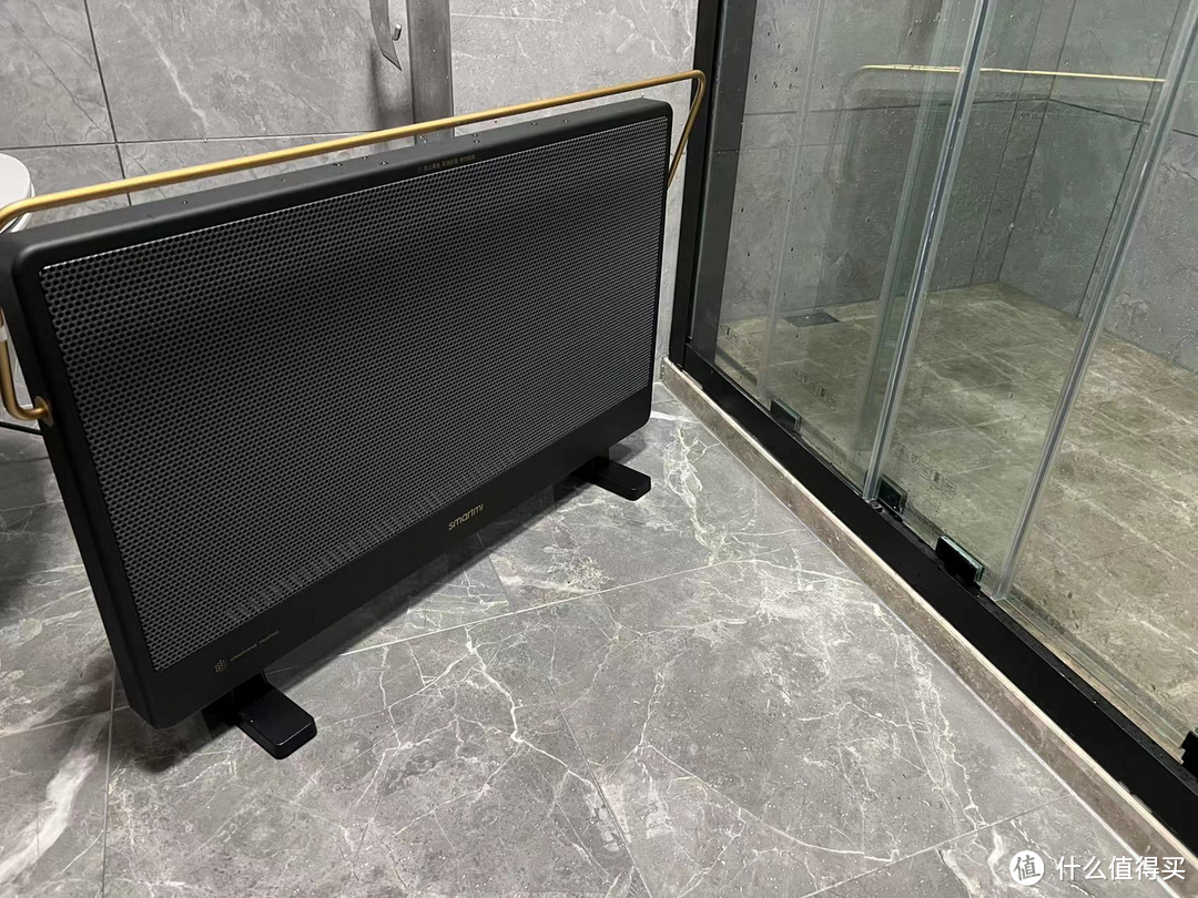 南方的冬季中,来自北方的你可能需要一台石墨烯电暖器
