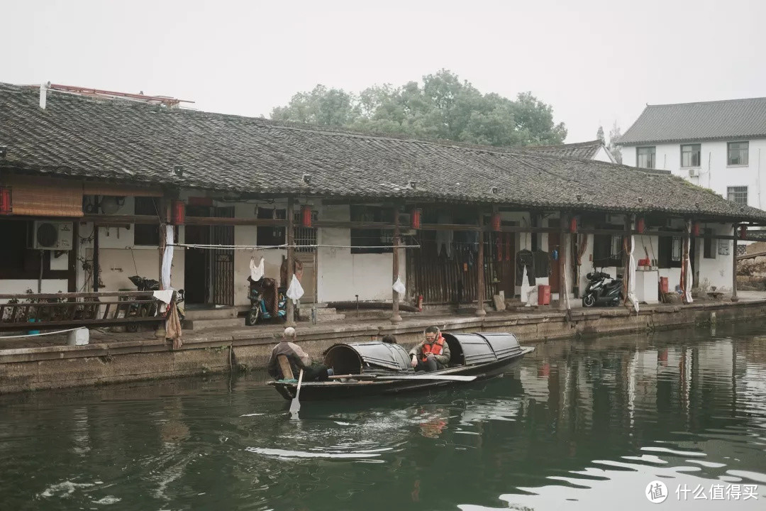 遍地小酒馆，这座城市的深秋属于醉蟹与黄酒