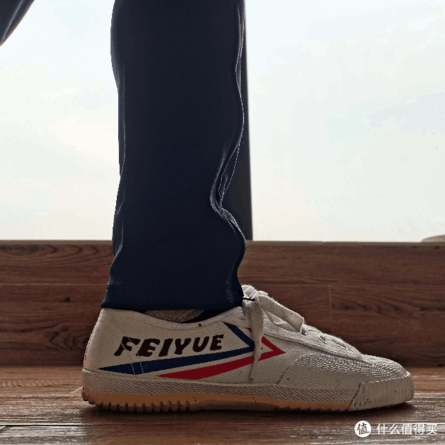 飞跃小白鞋-出街轻氧运动的良心国潮鞋