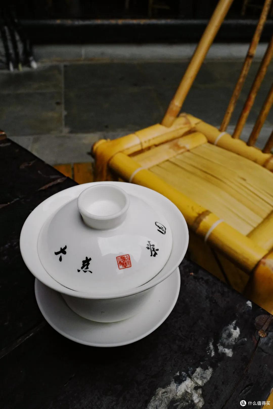 去成都，没在老茶馆里泡过怎么算数