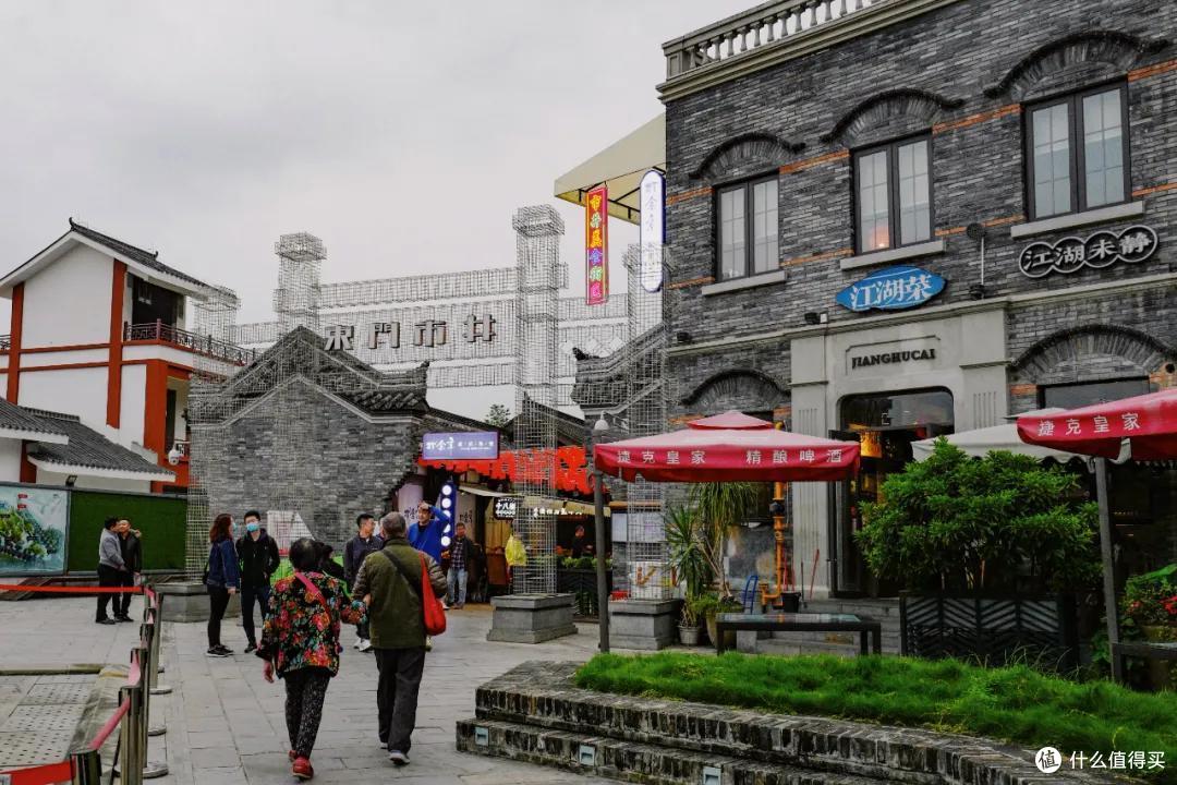 去成都，没在老茶馆里泡过怎么算数