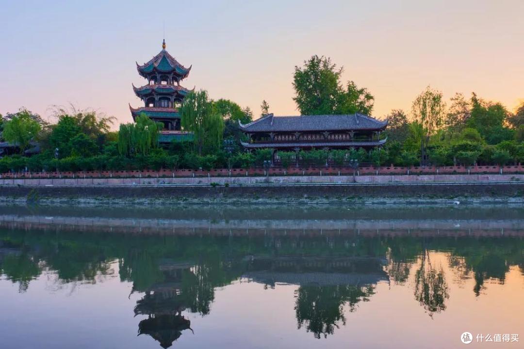 去成都，没在老茶馆里泡过怎么算数