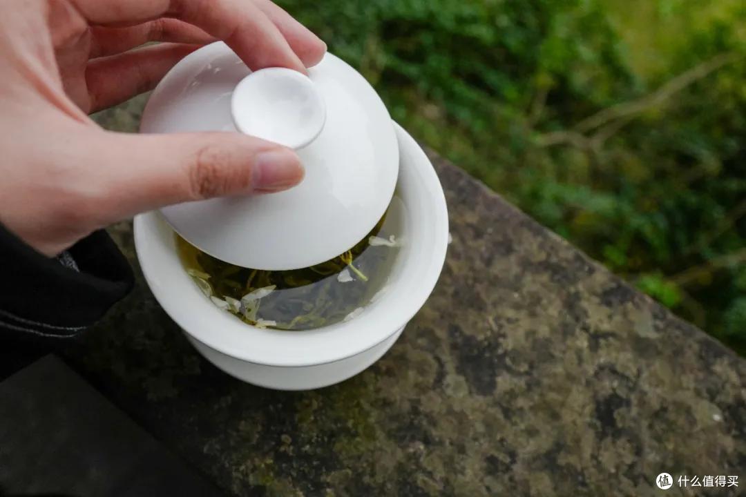 去成都，没在老茶馆里泡过怎么算数
