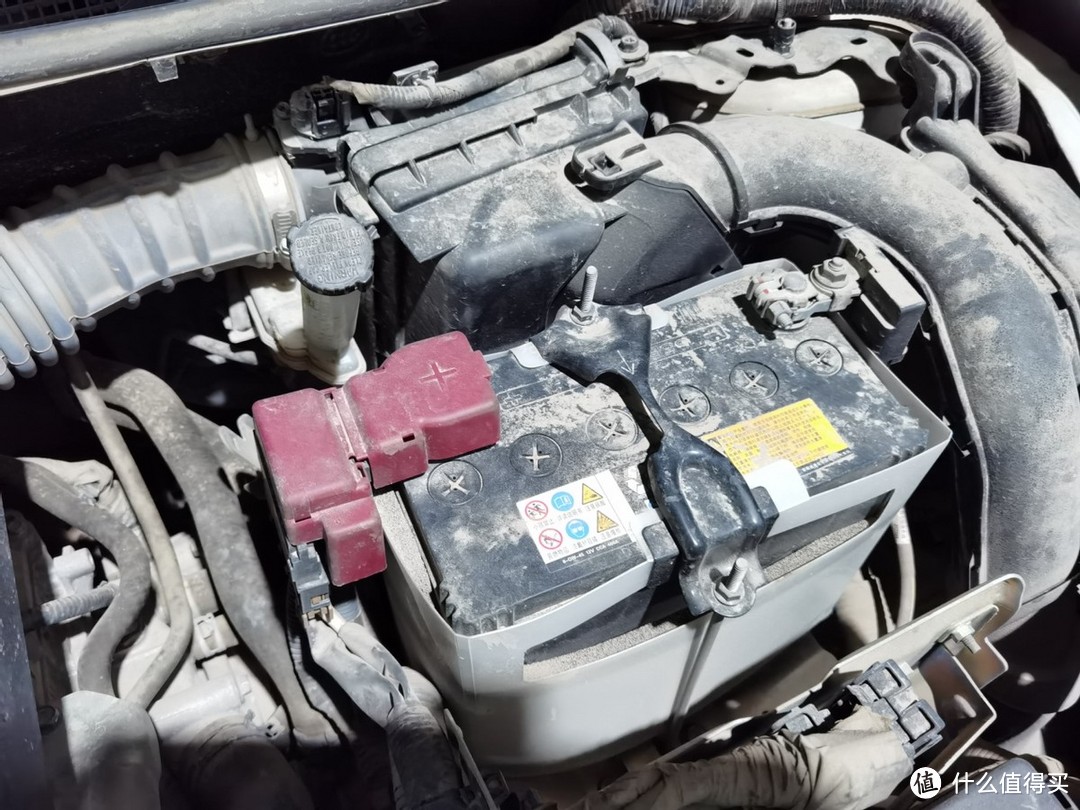 不用充电就能给汽车打火?Autowit超级电容启动电源评测