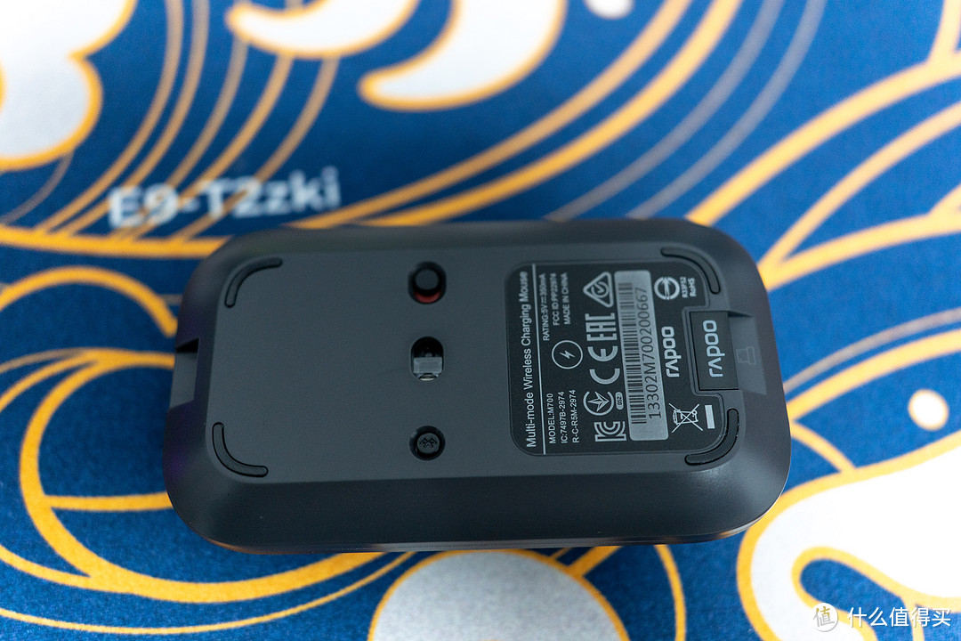 雷柏XC500无线充电器和雷柏M700静音充电版无线鼠标